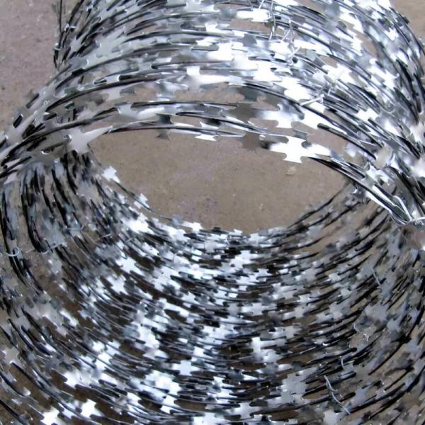 СББ (спиральный барьер безопасности) колючая проволока Спираль Бруно